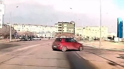 Видео с хамским поведением автоледи в Актау завирусилось в Сети