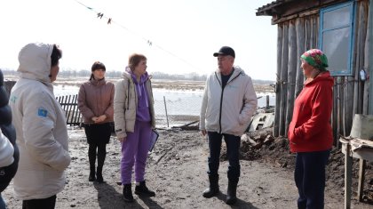 «Мы делаем все возможное, чтобы никто не остался в беде»: депутаты от AMANAT посетили регионы, пострадавшие от паводков