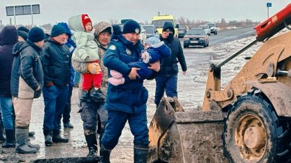 Свыше 7 тысяч детей разместили во временных пунктах из-за паводков – Минпросвещения