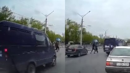 Прохожий спас павлодарца неожиданным толчком (ВИДЕО)