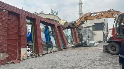 Объекты общепита и магазин снесли в Алматы