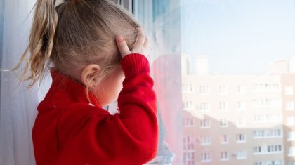 Четырехлетняя девочка упала с 5 этажа в Павлодаре