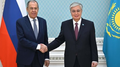 Токаев встретился с Лавровым