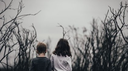 Двое малышей потерялись на улице в Астане