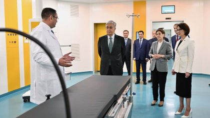 Токаеву показали операционные залы в столичном центре экстренной медицины