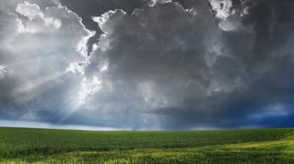 Дожди с грозами, град, шквальный ветер прогнозируют синоптики в Казахстане