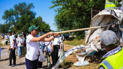 «Таза бейсенбі»: в Шымкенте к акции присоединились деятели культуры и спорта