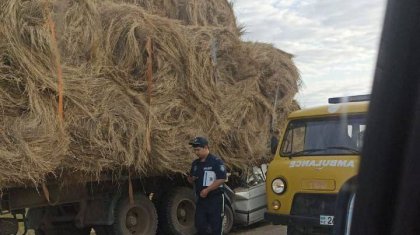 Автомобиль врезался в грузовик в ЗКО: среди погибших замначальника полиции