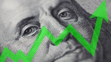 Курс доллара в казахстанских обменниках поднялся до 495 тенге