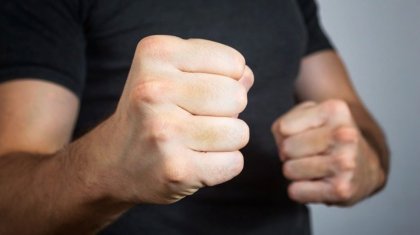 Парень избил девушку и попал под стражу в Астане