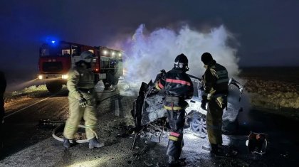 Четыре человека сгорели заживо в ДТП на трассе в Атырауской области