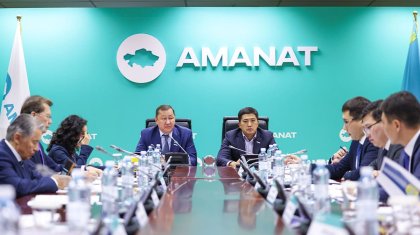 Государство не оставило людей в беде: в «AMANAT» обсудили работы по восстановлению после паводков