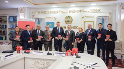 Книгу венгерского писателя перевели и выпустили на казахском языке