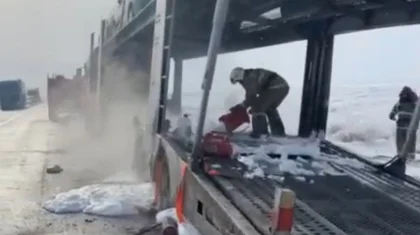 Груженный машинами автовоз горел на трассе в Жамбылской области (ВИДЕО)