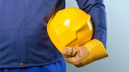 Зарплата от 500 тысяч тенге: каких специалистов ищут работодатели Казахстана