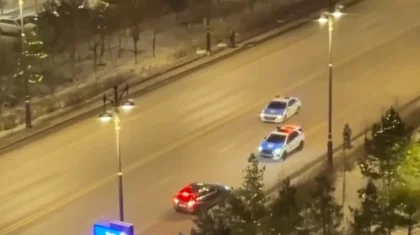 Полицейские обозвали астанчанина «тупым» за выезд на перекрытую улицу (ВИДЕО)