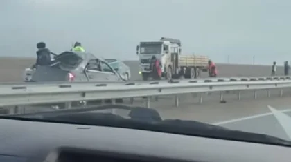 «Совершил опрокидывание»: водитель погиб в жутком ДТП близ Актау (ВИДЕО)