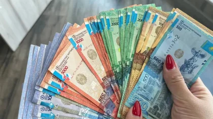 Около 500 тысяч тенге должна составлять средняя зарплата казахстанцев – депутат