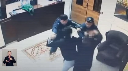 Бросались с ножом и кулаками: 225 казахстанцев осудили за нападение на полицейских