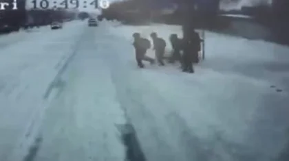 Автобус сбил двух детей в Актау (ВИДЕО)