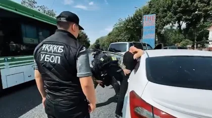 Блогер шантажировал учителя в Шымкенте