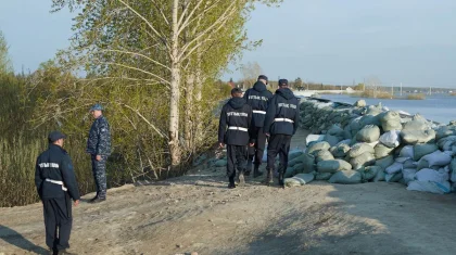Полсотни военнослужащих Нацгвардии ежедневно патрулируют подтопленные села в СКО