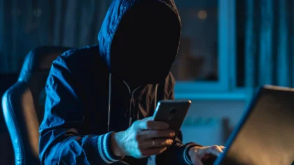 Вернуть деньги обманутой интернет-мошенниками казахстанке помогли полицейские