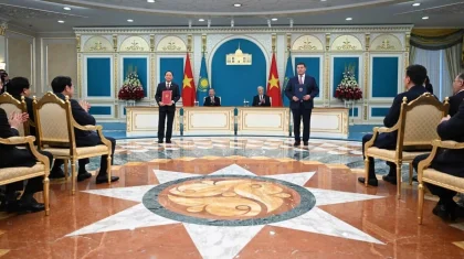 От инноваций до спорта: делегации Казахстана и Вьетнама подписали соглашения в Астане
