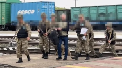 Незаконно выехавшего из Казахстана мужчину задержали в России (ВИДЕО)