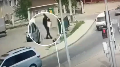Фекалии попали на работников: в Атырау мужчина вылил кал в мусорный бак (ВИДЕО)