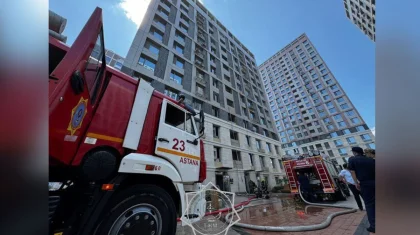 Горело с 1-го по 12-й этажи: пожар вспыхнул в жилом комплексе в Астане