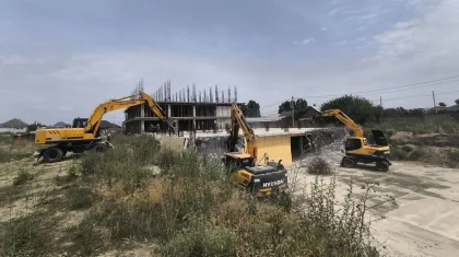 Жилой комплекс Orda City начали сносить в Алматы