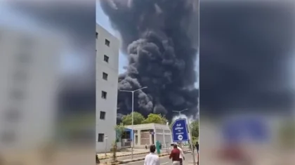 Самолет разбился в Индии: на борту находились больше 200 человек (ВИДЕО)