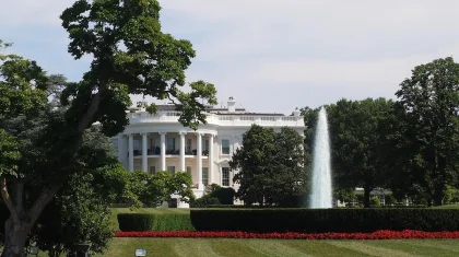 Жителям Кыргызстана могут запретить въезд в США