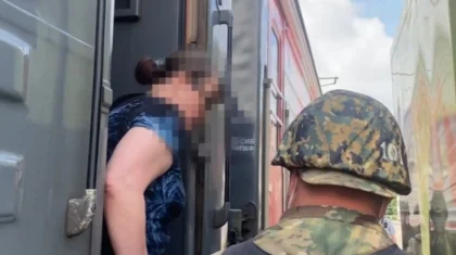 Хищение 31 млн тенге в банке в Астане: подозреваемую экстрадировали из России (ВИДЕО)