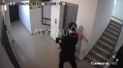 Мужчина избил девушку у лифта в многоэтажке в Атырау (ВИДЕО)