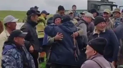 Спасатели нашли охотника, пропавшего в горах Алматинской области