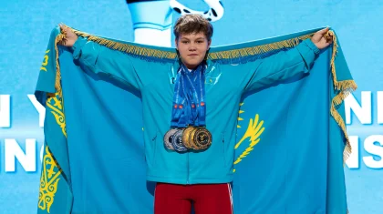 Казахстан завоевал три золота на Чемпионате Азии по тяжелой атлетике