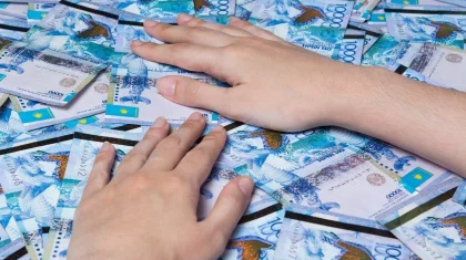 Женщина на протяжении месяца вынесла из обменного пункта в Астане 37 млн тенге