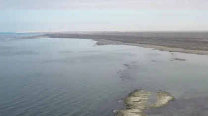 Уровень Каспийского моря продолжает снижаться: названы причины и возможные последствия
