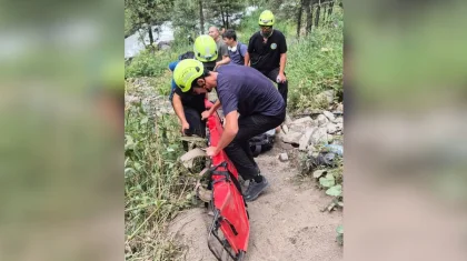 Подросток упал с водопада в горах Алматы (ВИДЕО)