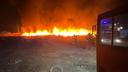 Пожар на мусорном полигоне тушат в Астане