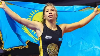Казахстанская спортсменка завоевала золото на юношеском чемпионате мира по борьбе