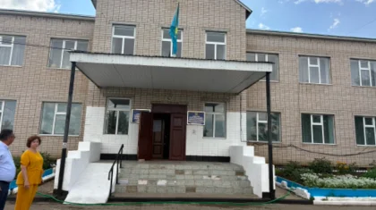 В сельской школе Актюбинской области восемь детей и восемь учителей