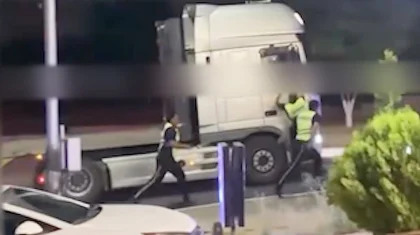 Ночная погоня за фурой в стиле GTA в Актау: какое наказание получил водитель