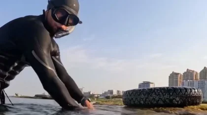 Дайвер из Актау очистил дно Каспийского моря от мусора