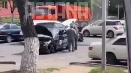 Семилетняя девочка и ее мама получили травмы в аварии в Павлодаре (ВИДЕО)