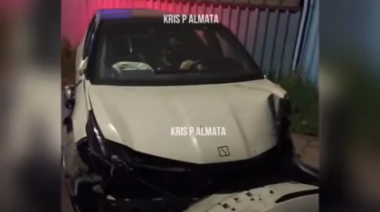 Сотрудники автомойки угнали машину клиента и попали в ДТП в Алматы (ВИДЕО)