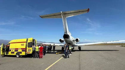 Борт санавиации забрал двух пострадавших в ДТП детей из Урджара в Астану
