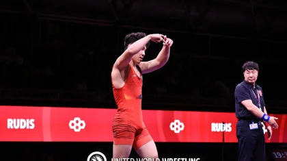 Казахстанец одолел чемпиона Азии и вышел в финал ЧМ по греко-римской борьбе